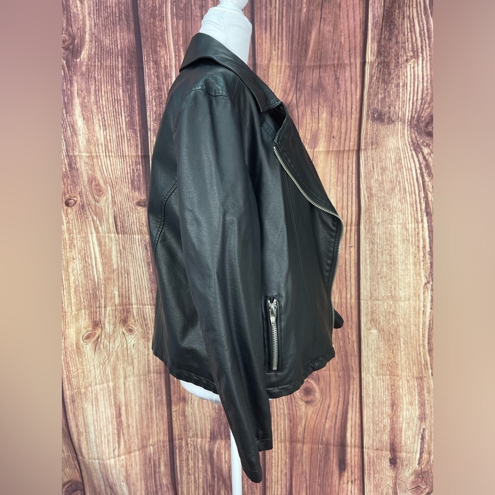 Skye’s the Limit Black long sleeve faux leather lined biker jacket women’s L - Picture 6 of 17